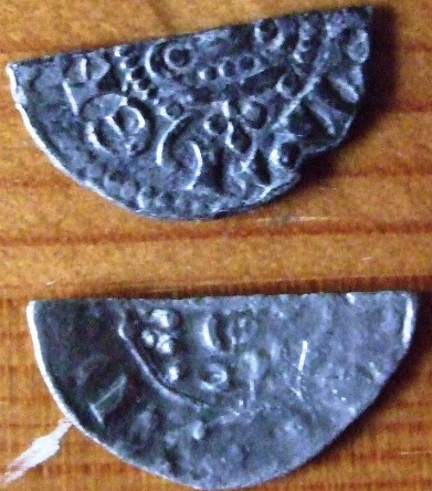 A-Few-Hammered-Cut-Halfs-And-A-Penny,-Help-With-ID-Needed